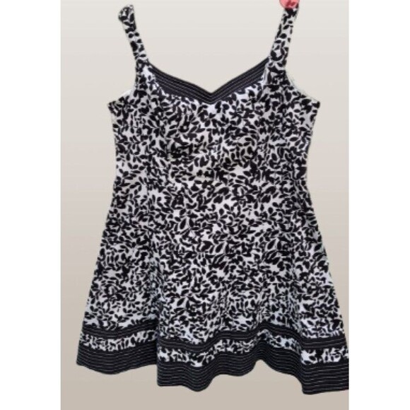 Jones Wear Dresses & Skirts - Jones Wear Dress Women Dress Petites Sz 16P Sleeveless Above Knee Fit & Flare
